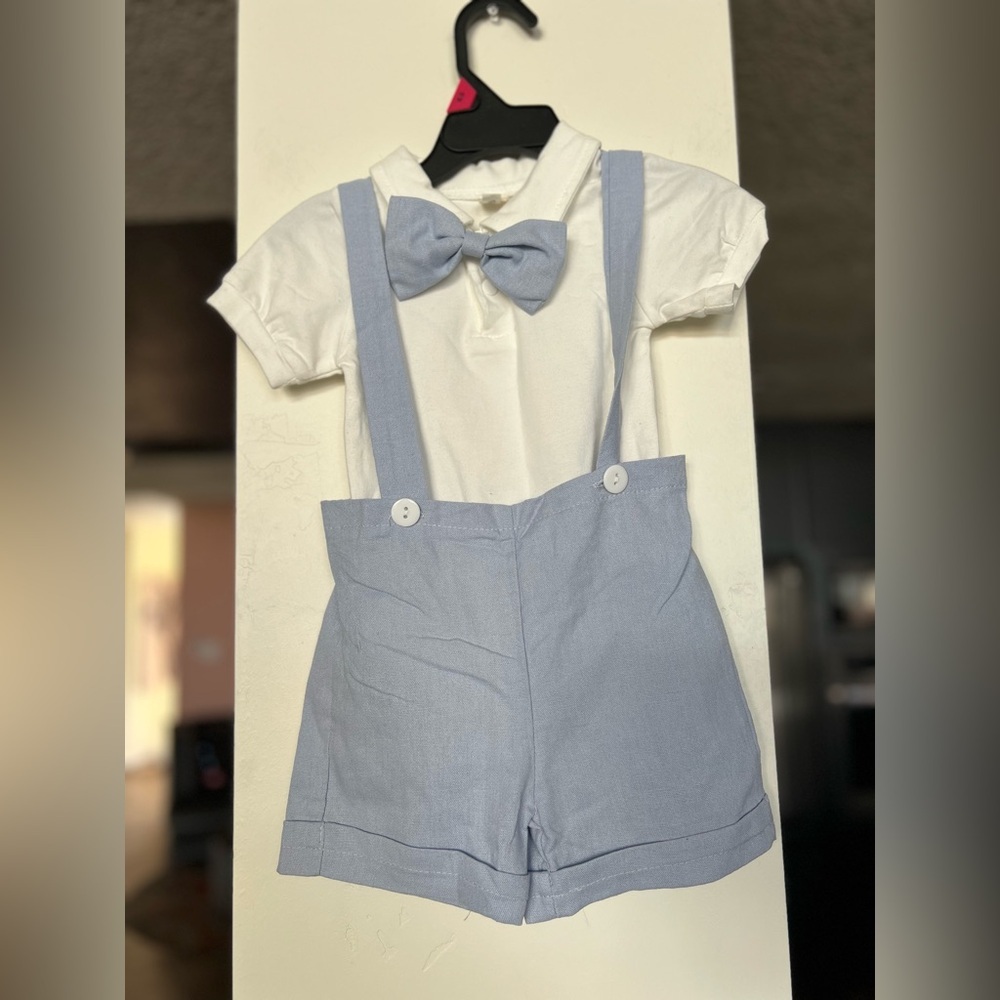 Stylish White and Blue Toddler Outfit sz 12/18M EUC